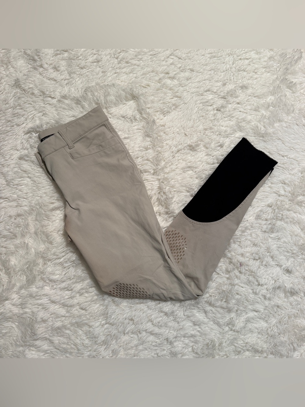 Women’s Size 28R Tan Equiline Knee Patch Horseback Riding Breeches